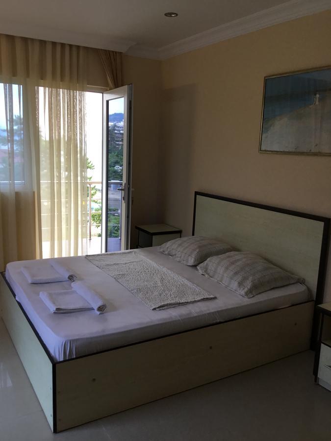 Sunny Land Hotel 차크비 외부 사진